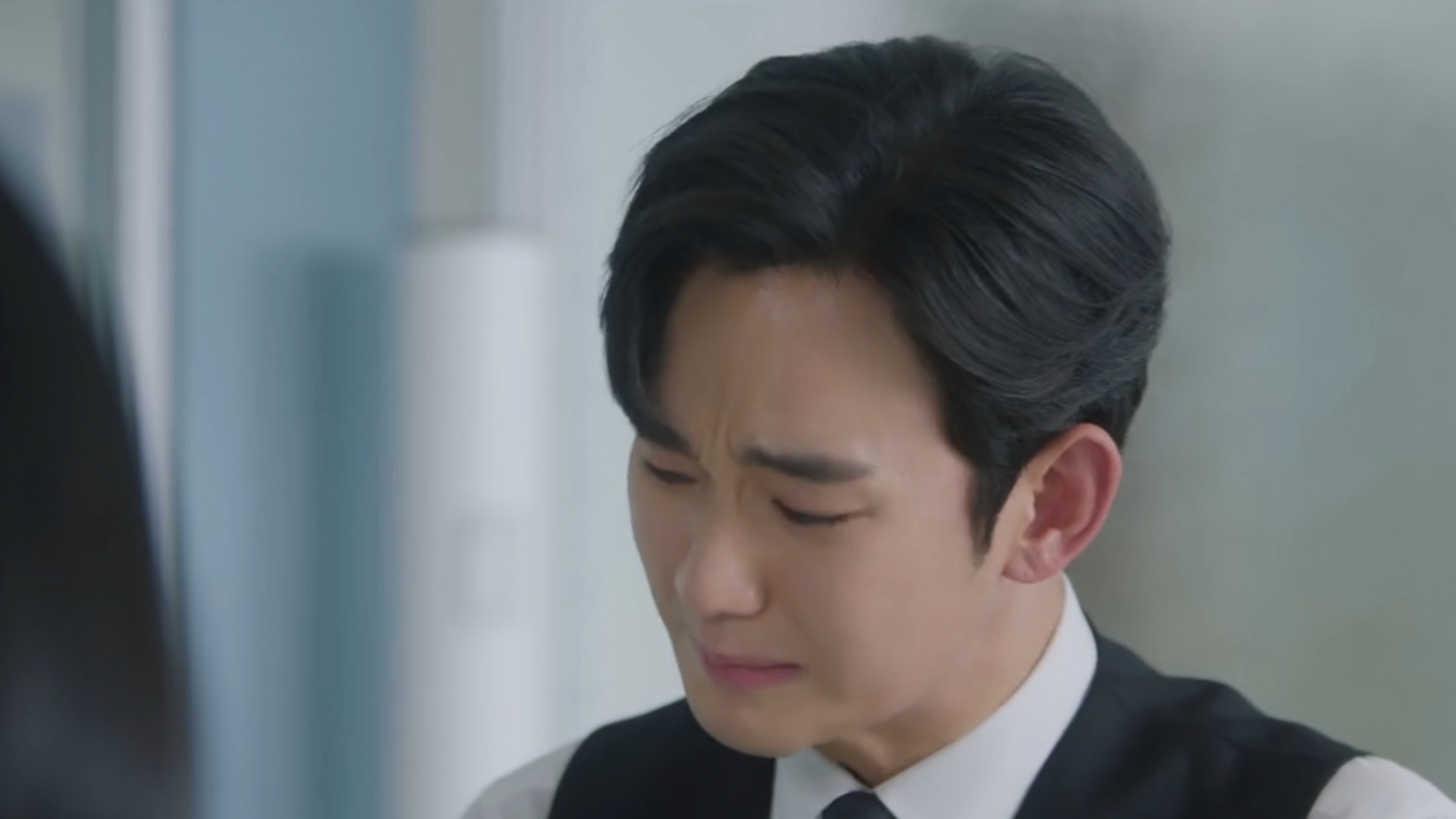 Fans Revisit Queen of Tears and Praise Kim Soo-hyun’s Standout Performance